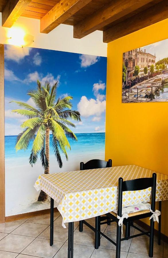 Palm Beach - Your Private And Complete Apartment In Ντεζεντσάνο ντελ Γκάρντα Εξωτερικό φωτογραφία