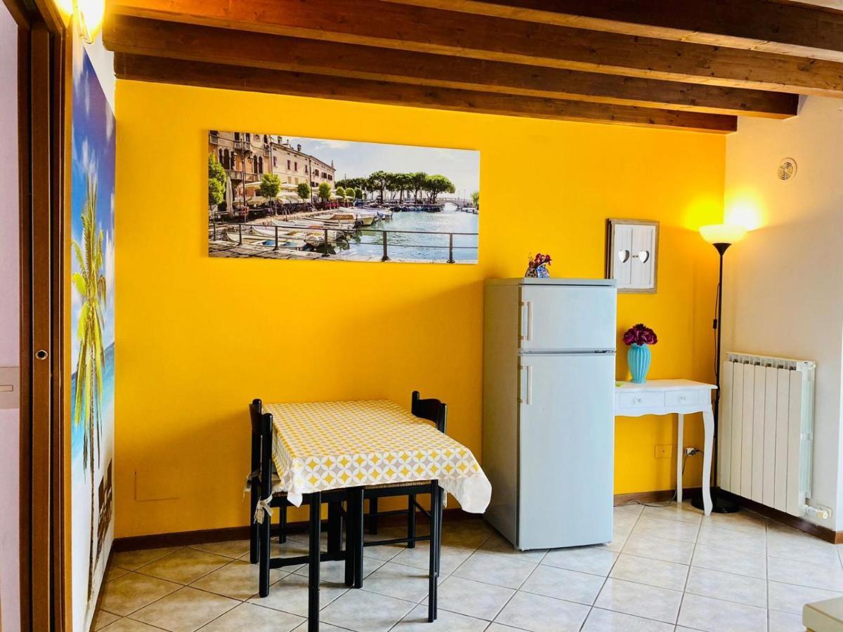 Palm Beach - Your Private And Complete Apartment In Ντεζεντσάνο ντελ Γκάρντα Εξωτερικό φωτογραφία